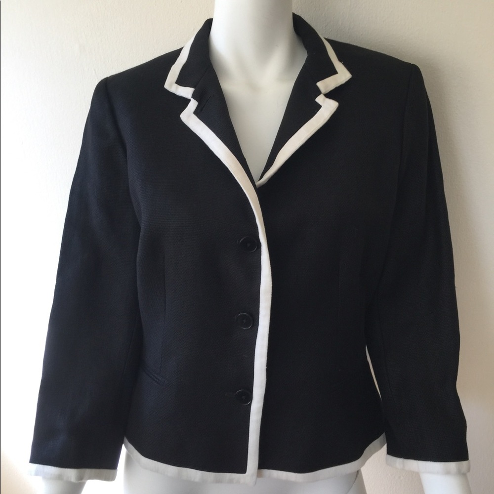NWOT Ralph Lauren black linen blazer/jacket w/white trim
